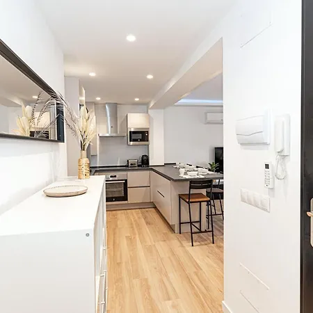 Acogedor En Centro By Rent Me Appartement
